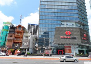 tòa nhà techcombank xây trên đất công