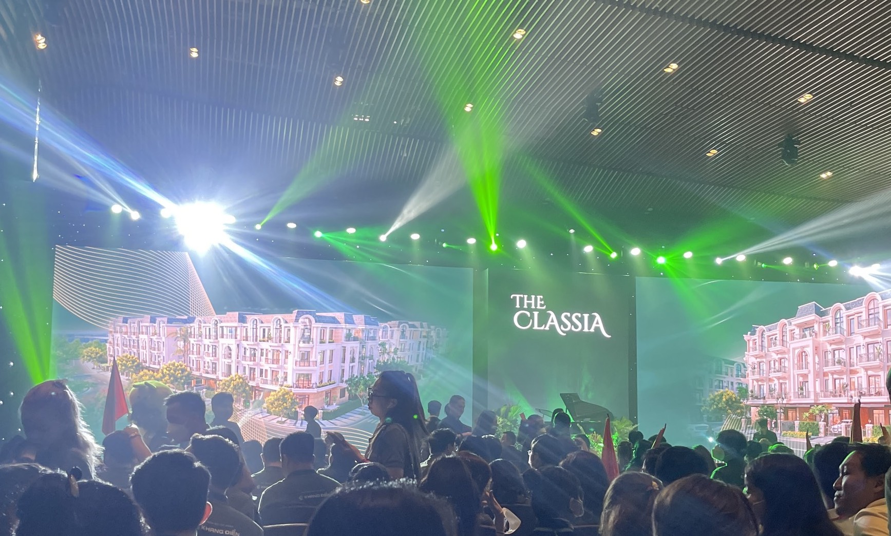 ra mắt the classia