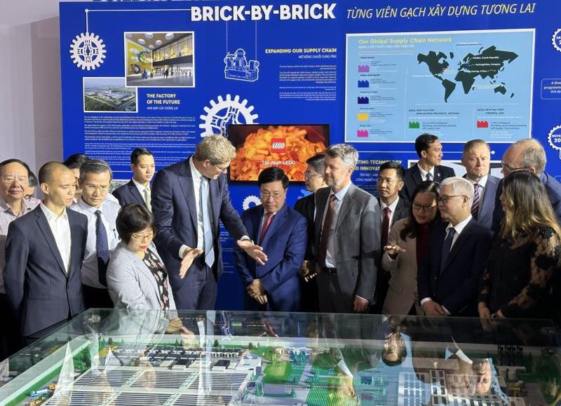 SA BÀN Nhà máy LEGO BÌNH DƯƠNG