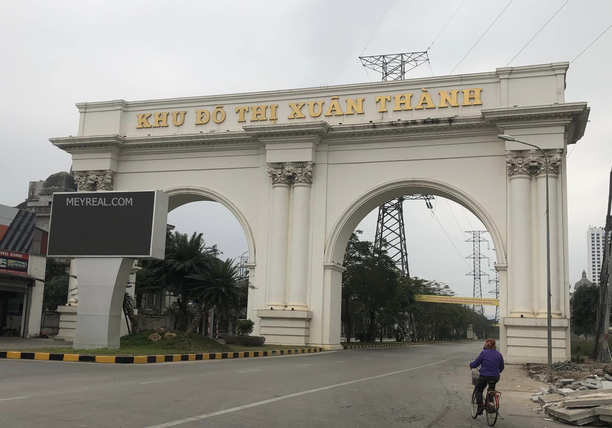 LÂU ĐÀI XUÂN THÀNH NINH BÌNH