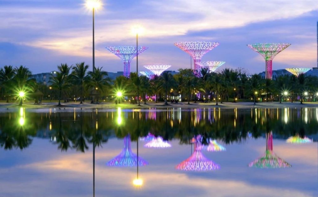 ảnh đẹp hồ nước vinhomes grand park